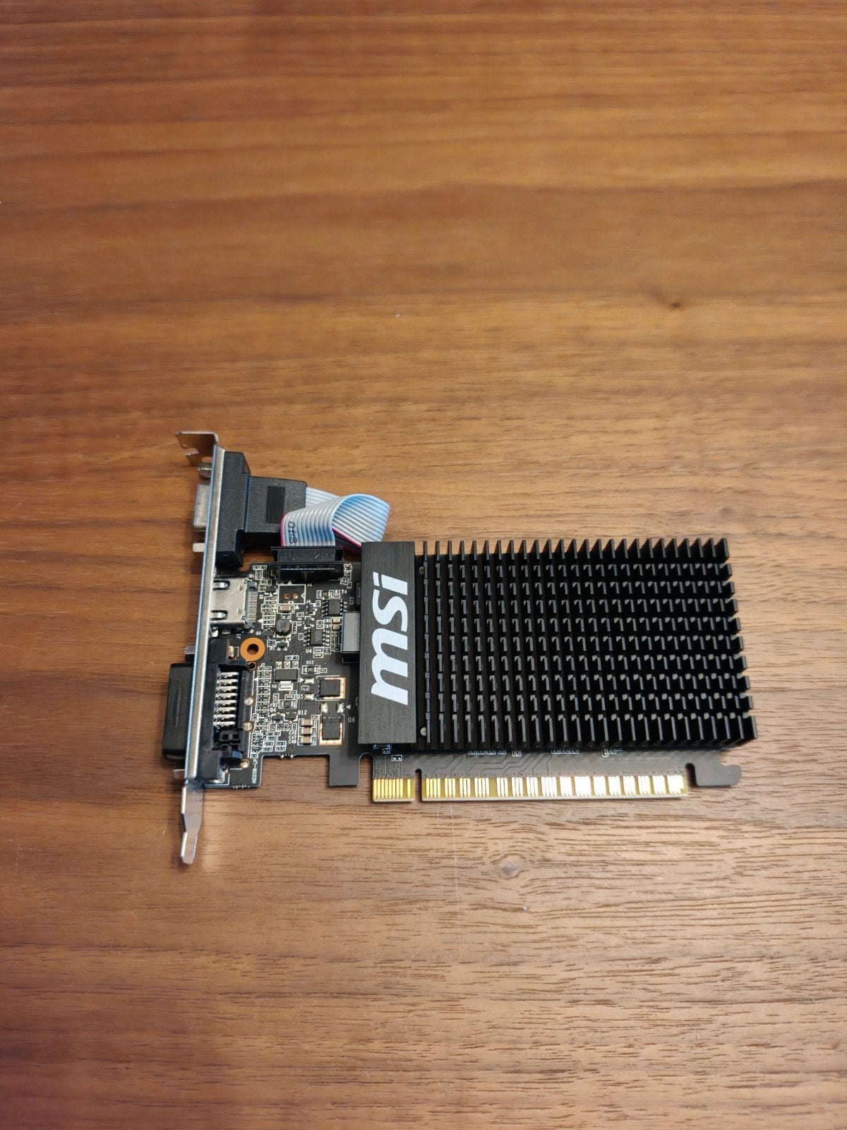 MSI GT 710 Grafische Kaart - Perfect voor basisgebruik, Computers en Software, Gebruikt, PCI-Express 2, GDDR3, HDMI