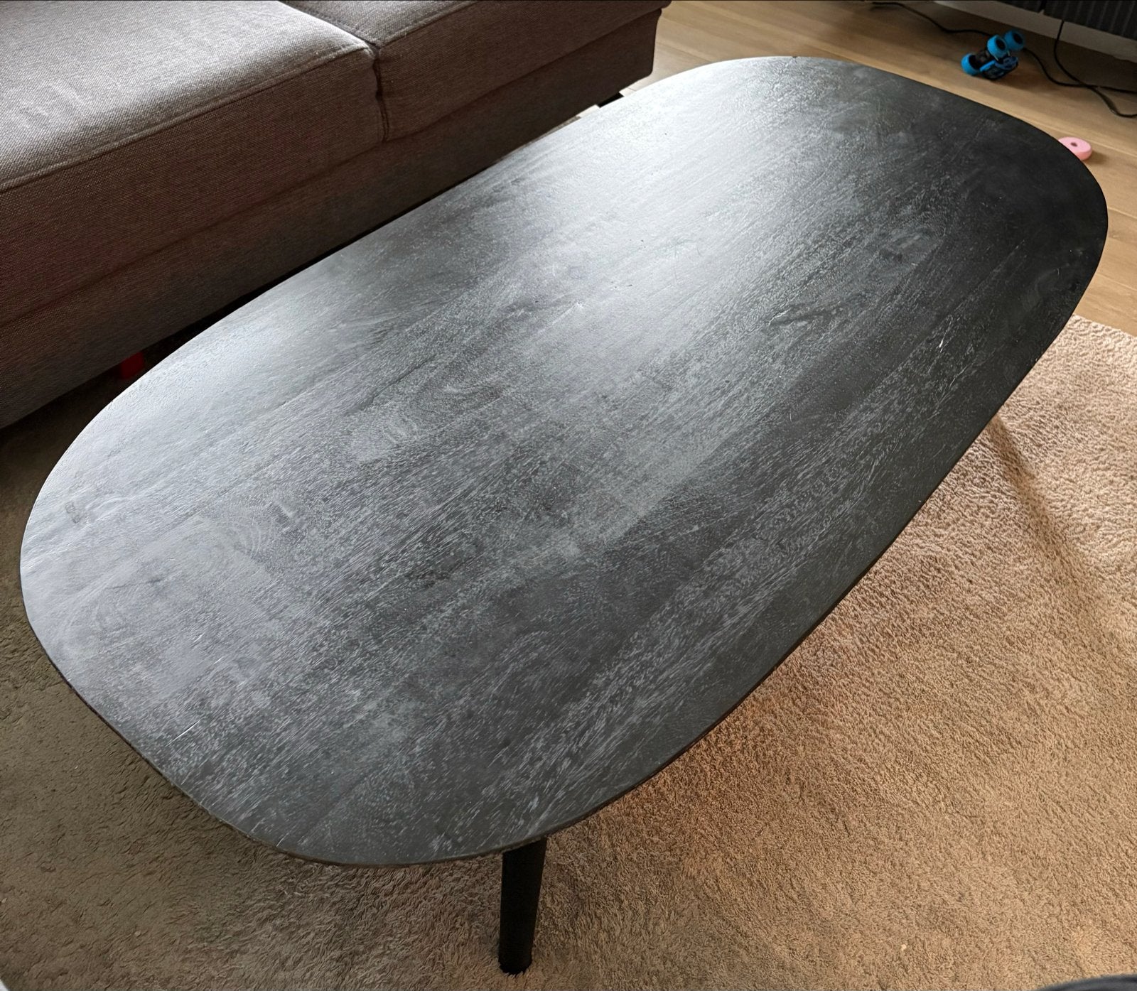 Lage zwarte salontafel, Huis en Inrichting, Tafels | Salontafels, Ophalen, Gebruikt, 100 tot 150 cm, Eikenhout