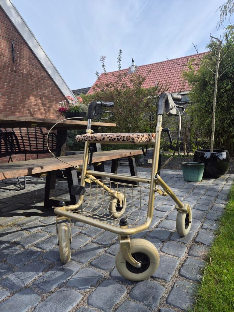 Rollator, Ophalen