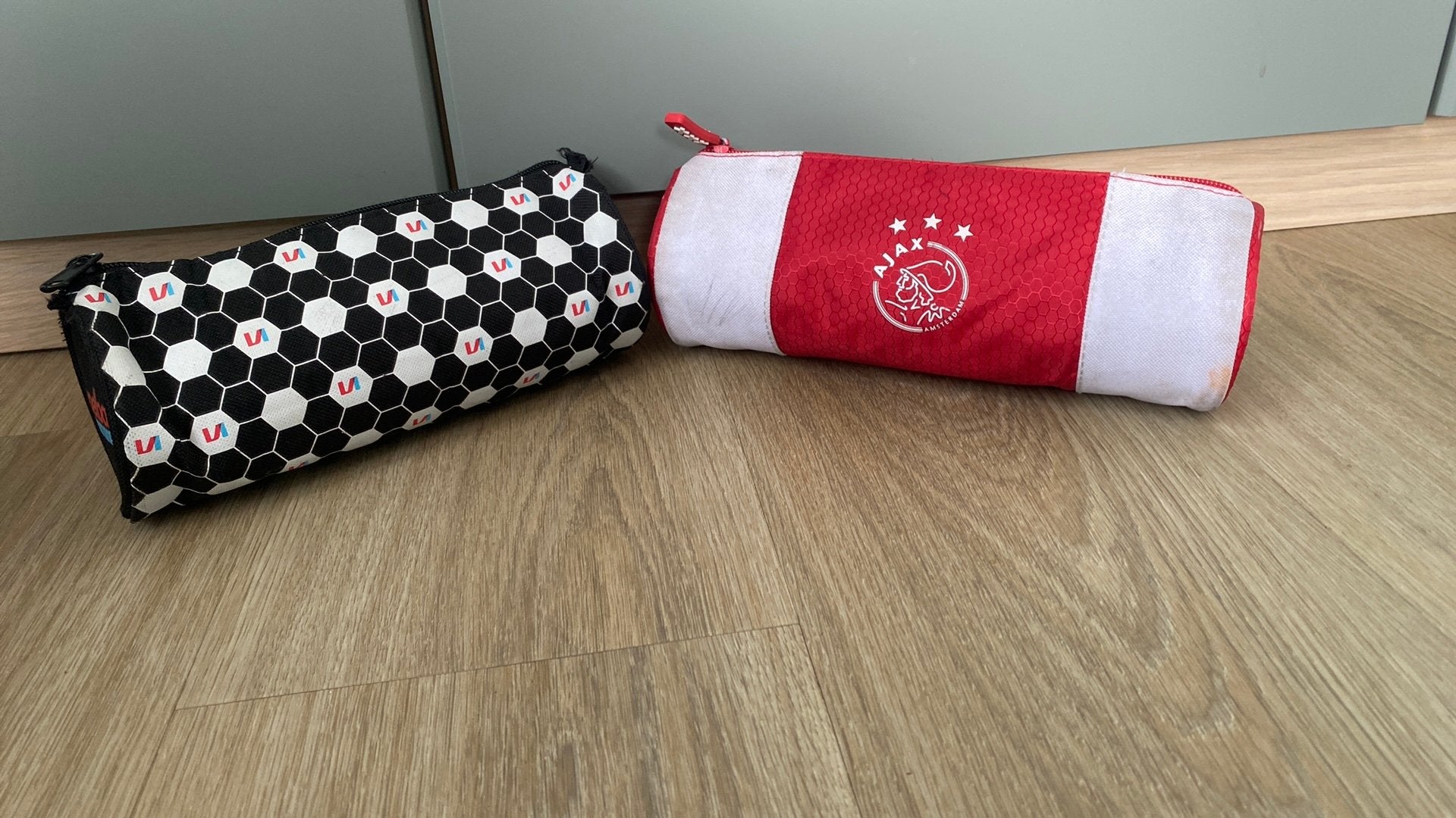 Etui, Ophalen of Verzenden, Zo goed als nieuw