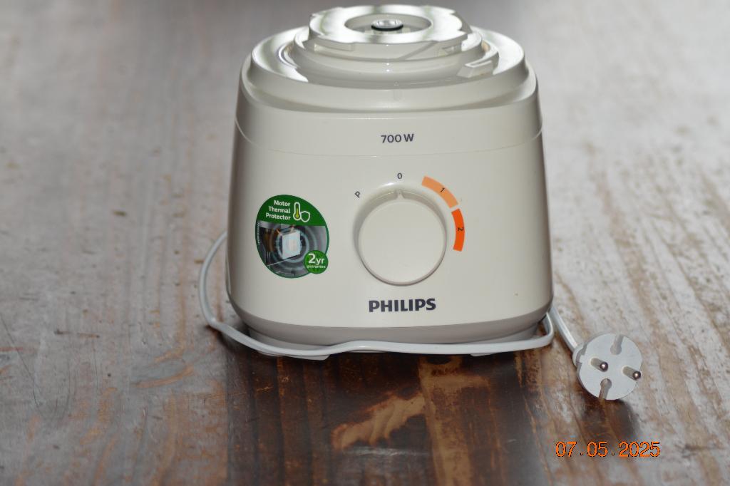 Philips Foodprocessor 700W - Zo goed als nieuw, Ophalen, 1 tot 2 liter, 2 snelheden, Zo goed als nieuw
