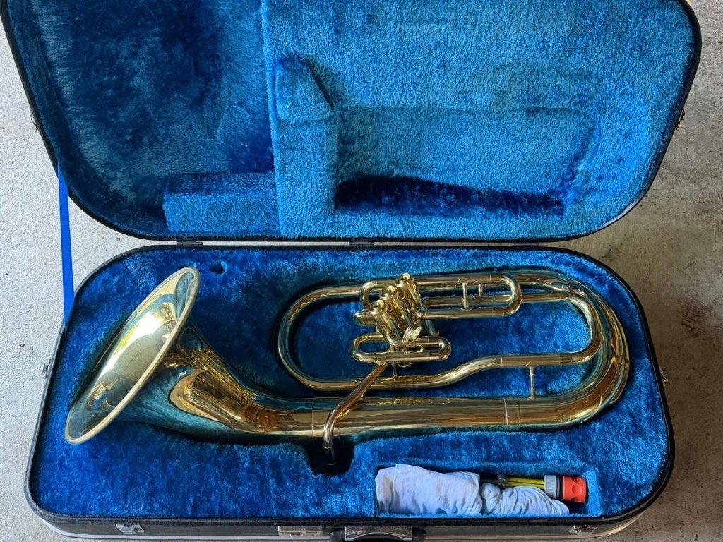 Tuba Yamaha met koffer - prima staat 678004, Ophalen, Nieuw, Es-tuba