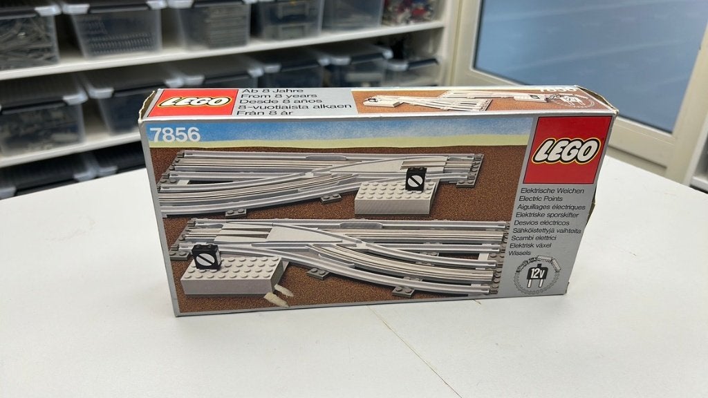 SB2897 Lego trein 12v 7856 wissel L + R in doos, Kinderen en Baby's, Speelgoed | Duplo en Lego, Ophalen of Verzenden, Zo goed als nieuw