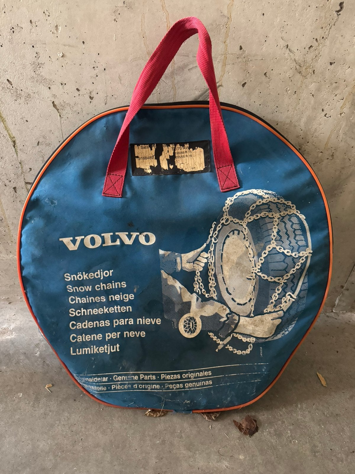 Volvo originele sneeuwkettingen,maat 195/65 R15 & 205/55 R16, Ophalen of Verzenden, Zo goed als nieuw