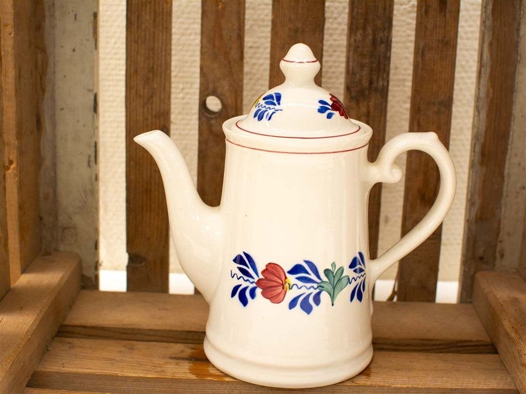 Boch boerenbond porseleinen theepot 37341, Huis en Inrichting, Keuken | Servies, Gebruikt, Ophalen of Verzenden, Bord(en), Overige stijlen
