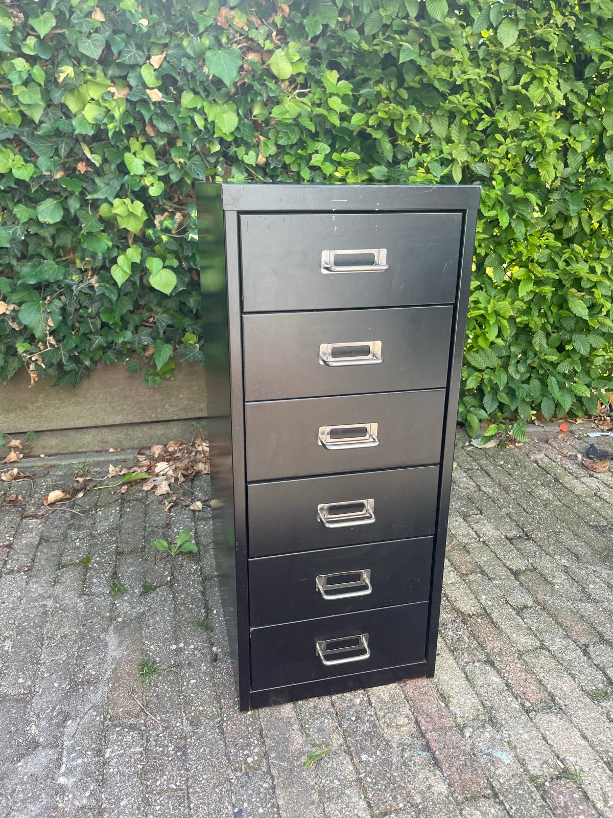 Zwarte metalen ladekast met 6 laden, Ophalen, Minder dan 50 cm, Gebruikt, 5 laden of meer