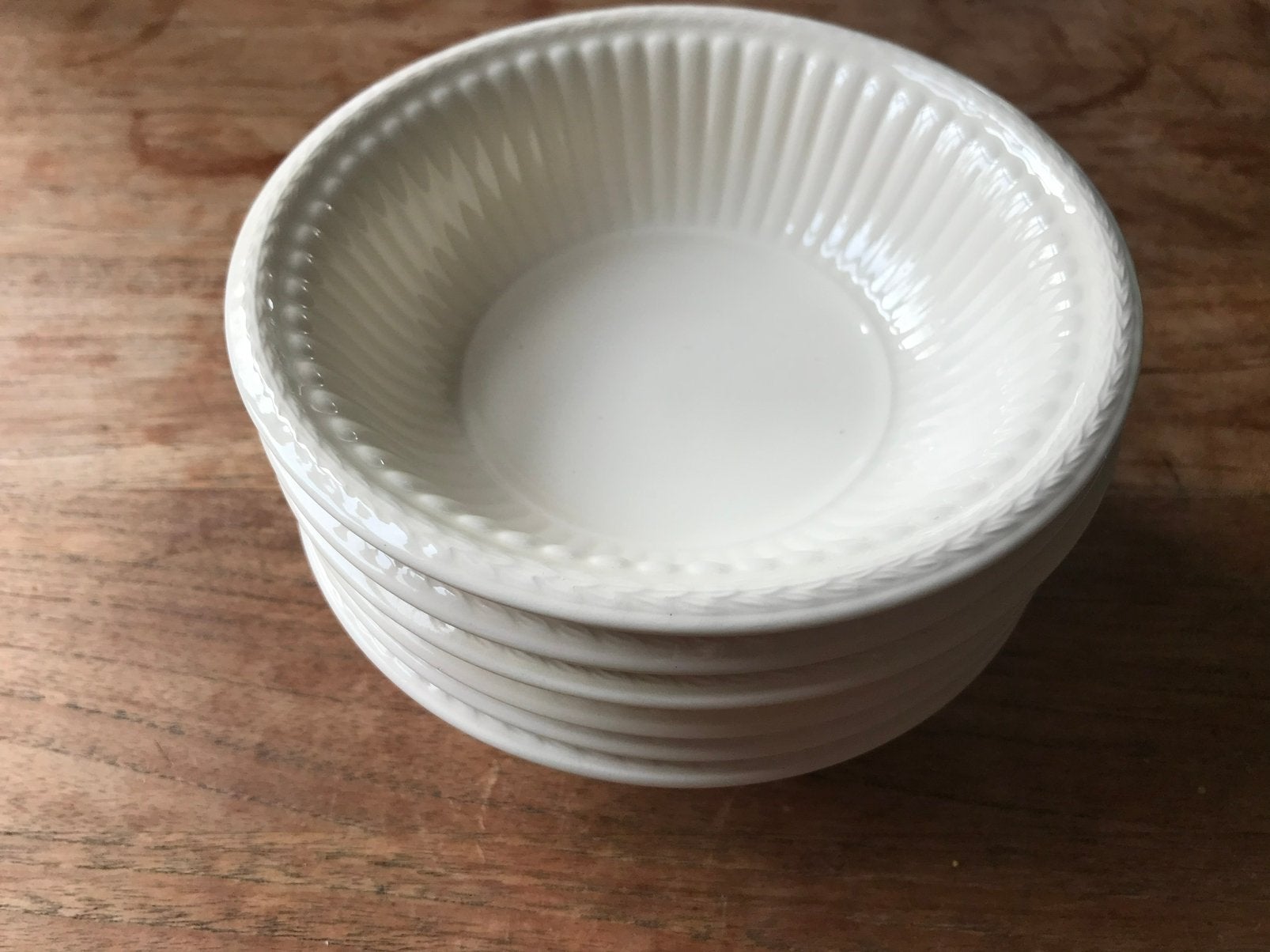 Wedgwood edme 6 schaaltjes 16cm, Ophalen of Verzenden, Zo goed als nieuw, Aardewerk, Schaal of Schalen