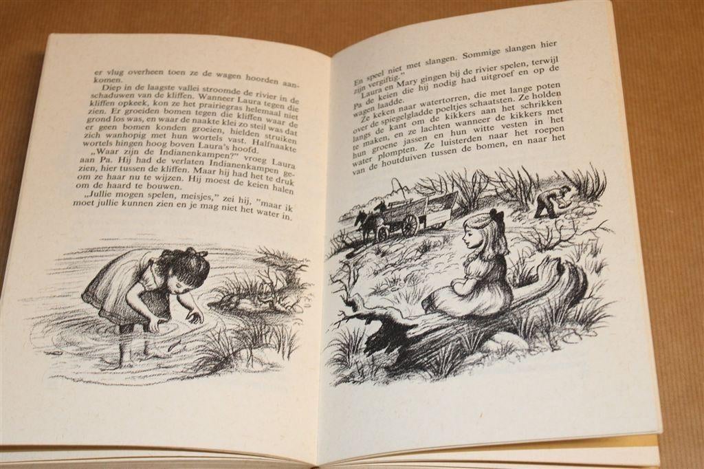 Het Kleine Huis op de Prairie — Laura Ingalls Wilder, Ophalen of Verzenden, Gelezen
