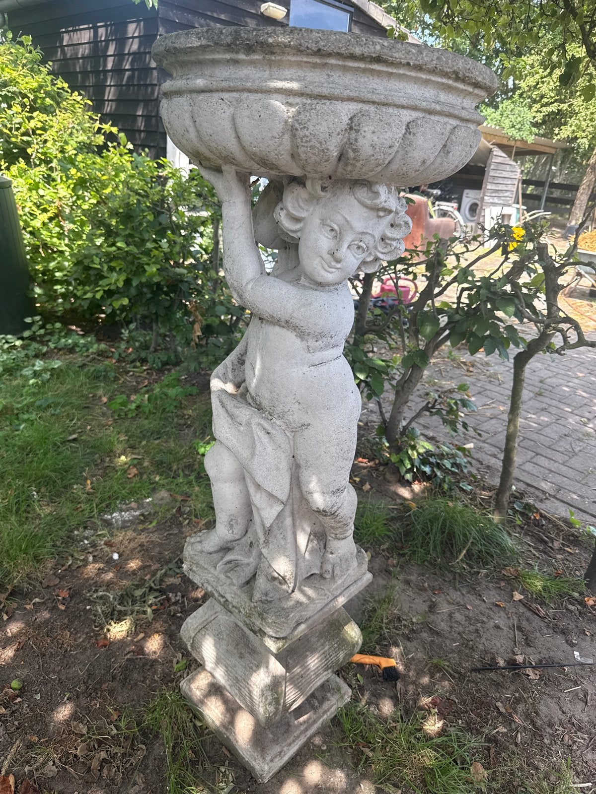 Grote engel met plantenbak op sokkel, 127 cm hoog, Ophalen, Gebruikt, Minder dan 60 cm, Overige vormen