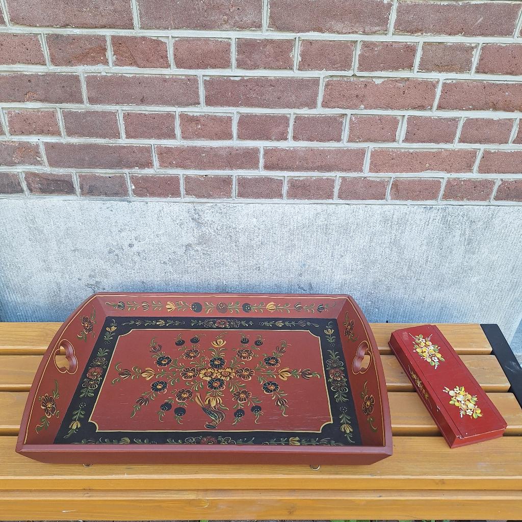 Hindelooper Dienblad en Beschilderd Houten Doosje, Huis en Inrichting, Woonaccessoires | Dienbladen, Gebruikt, -, -, Ophalen of Verzenden