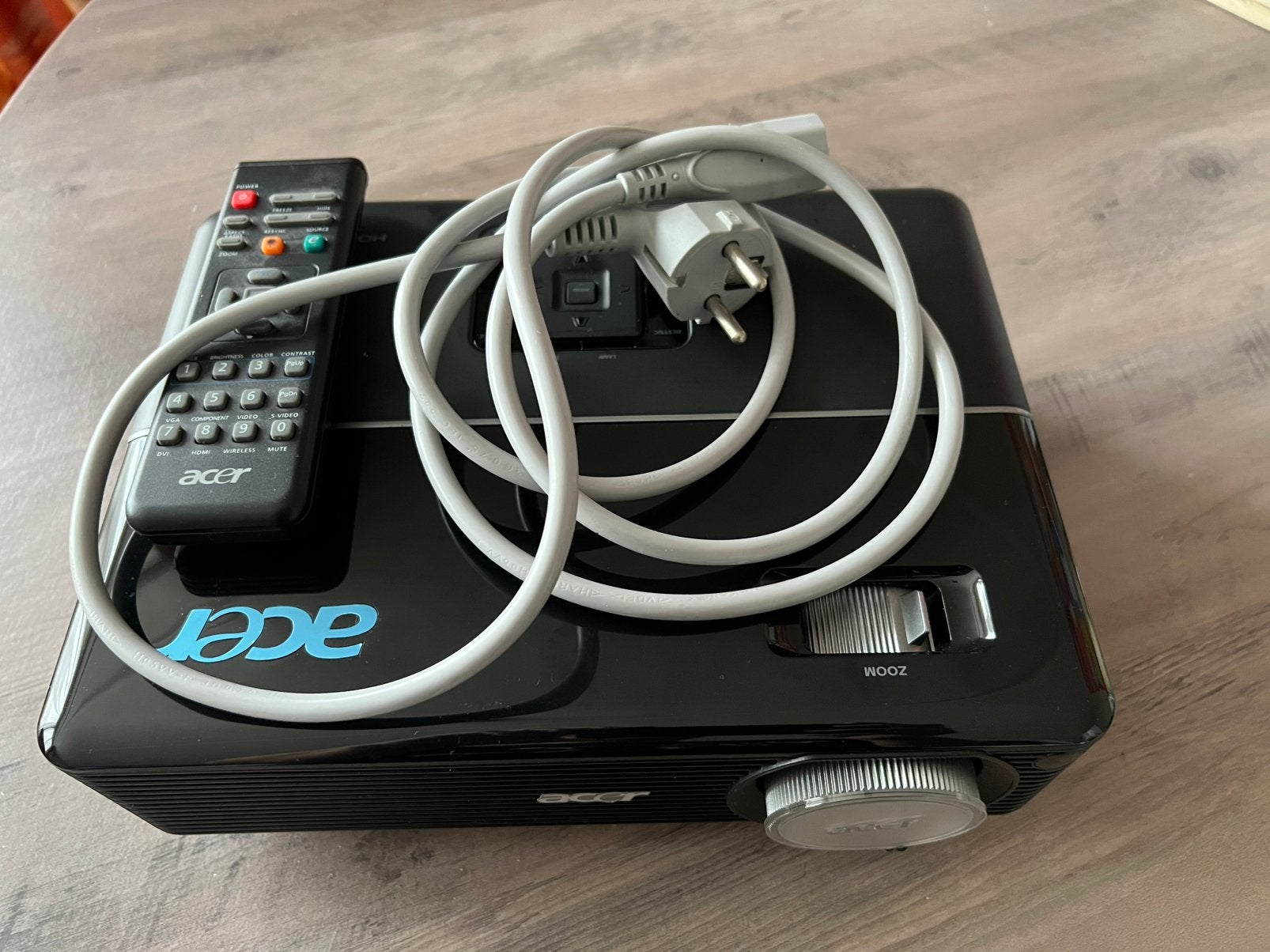 Kleine Acer beamer, Ophalen, Gebruikt, Overige technologieën, Overige resoluties