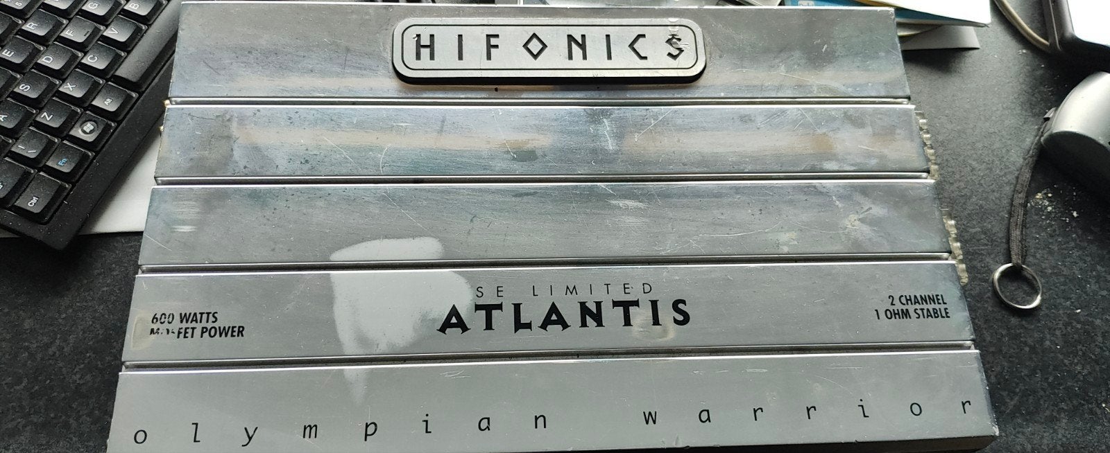 Hifonics Atlantis SE Limited 2-kanaals versterker 600 Watt, Auto diversen, Ophalen of Verzenden, Gebruikt