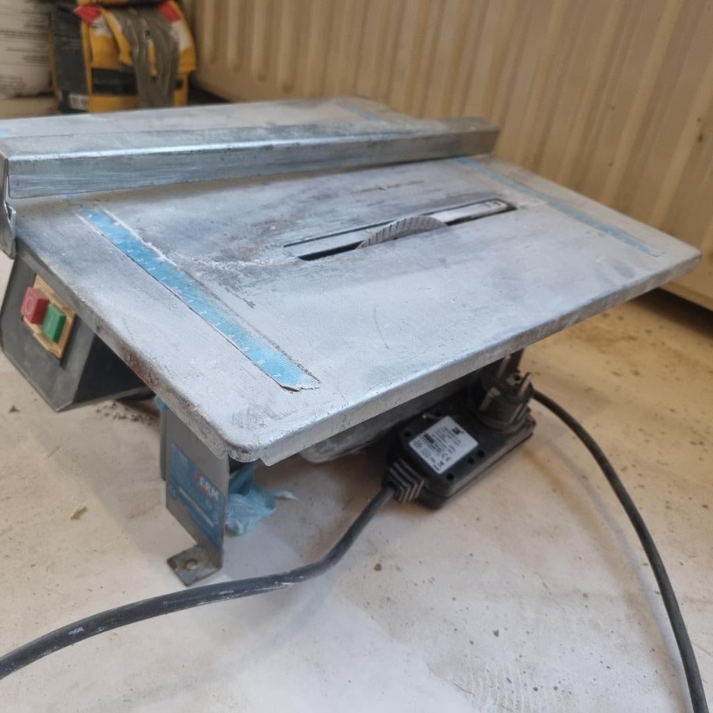 Tegelzaagmachine, Doe-het-zelf en Verbouw, Gereedschap | Zaagmachines, Minder dan 30 mm, Topcraft/FERM, Gebruikt, Cirkelzaag