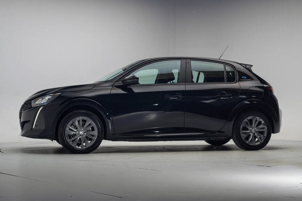 Peugeot e-208 20EV Active Pack 50kWh 3-fase [ LED Navi Apple, Auto's, Peugeot, Gebruikt, Parkeersensor, Zwart, Origineel Nederlands