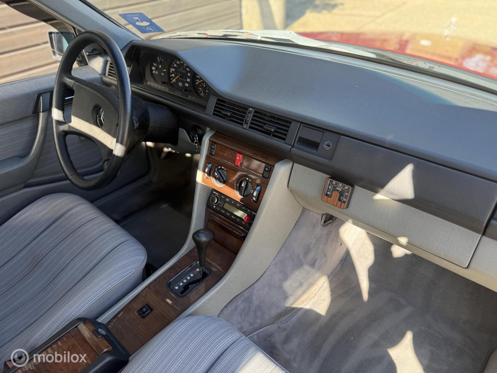 Mercedes-Benz W124 300 D AUT OM606 in zeer nette staat, foto 7