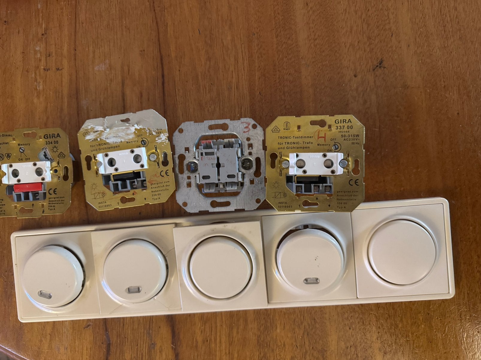 3 dimmers 1 schakelaar afdekraam 5 voudig, Ophalen of Verzenden, Gebruikt, Schakelaar