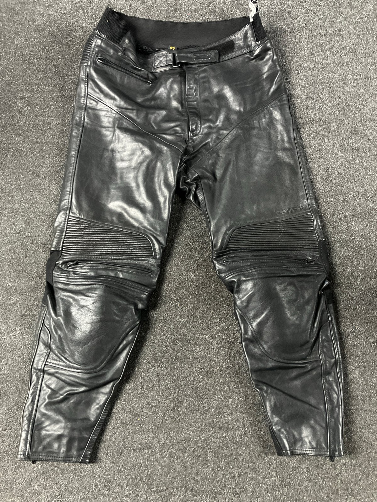 DIFI leren motorbroek met protectie - Maat 27, Motoren, Kleding | Motorkleding, Ophalen of Verzenden, Tweedehands, Heren, Broek | leer