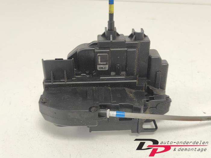 Deurslot Mechaniek 4Deurs links-achter van een Nissan Note, Gebruikt, -, -, Ophalen of Verzenden
