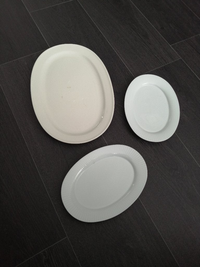 MOET NU WEG!! Witte Glazen Servies Schalen |Oval Dish Plates, Nieuw, Ophalen of Verzenden, Glas, Bord(en)