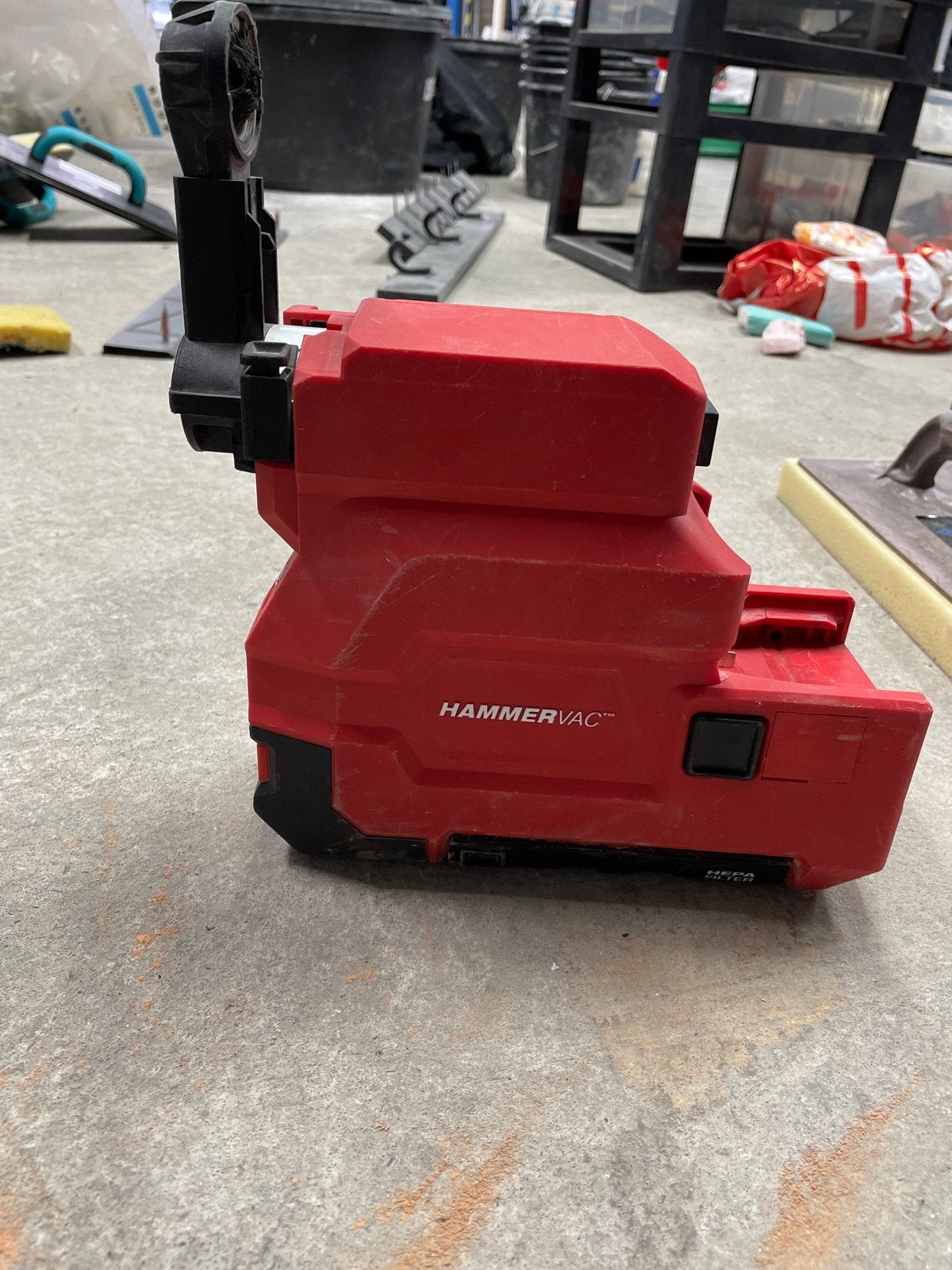 Milwaukee M18 CDEX Stofafzuiging - Zo goed als nieuw, Doe-het-zelf en Verbouw, Ophalen of Verzenden, Zo goed als nieuw, Minder dan 400 watt