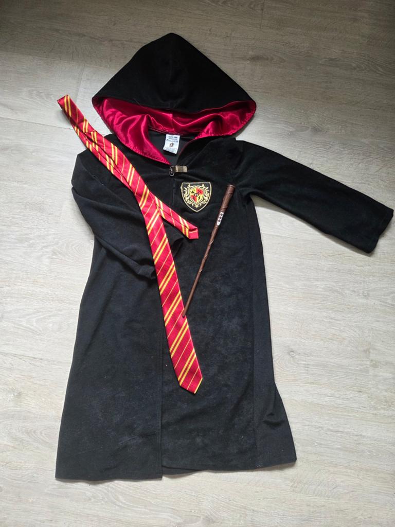 Harry Potter gewaad met das en toverstaf, maat 140, Ophalen of Verzenden