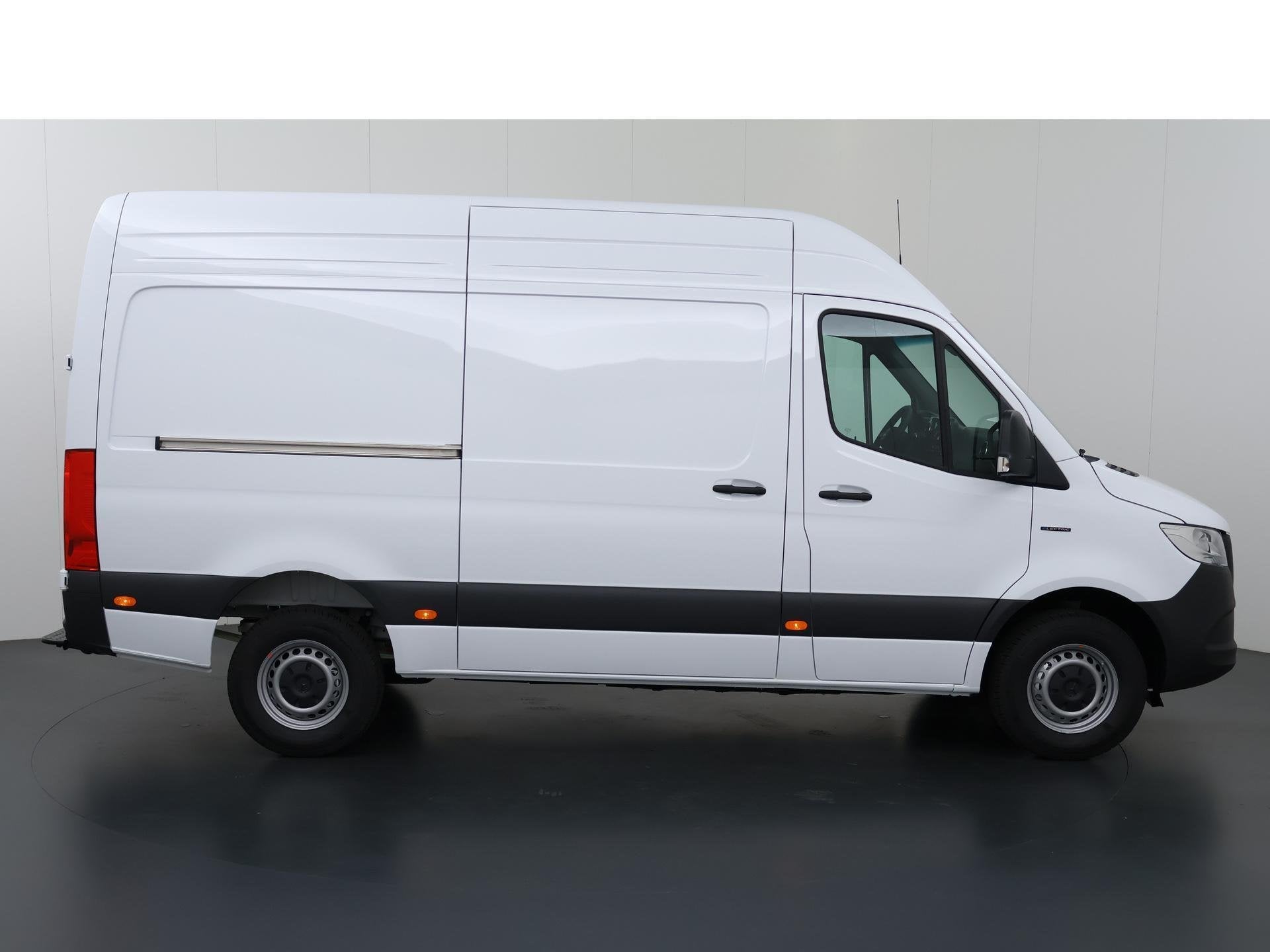 Mercedes-Benz eSprinter 314 L2 H2 PRO | 56 kWh | 100% elektr, Automaat, Zwart, 2000 kg, Wit