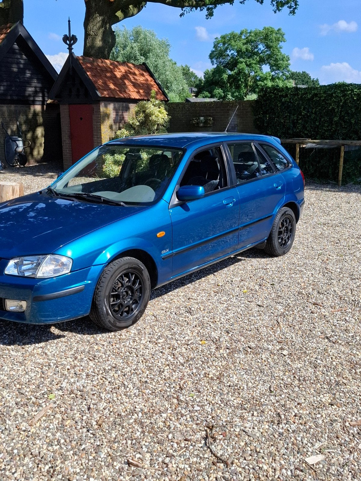 mazda 323 fastbreak, Automaat, Blauw, Particulier, Hatchback