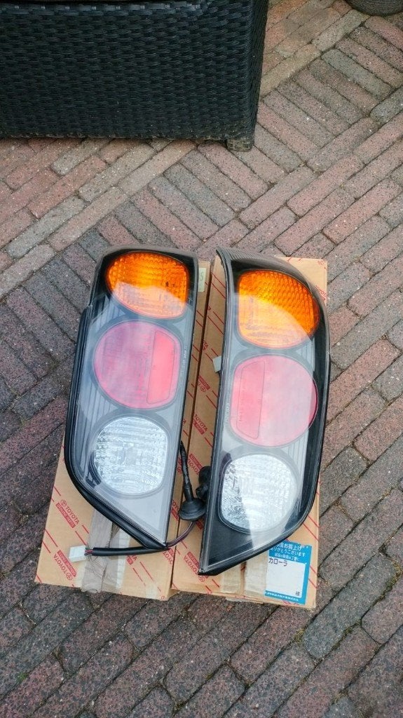 AE111 Toyota Sprinter Trueno facelift achterlichten (Levin), Ophalen of Verzenden, Gebruikt, Toyota