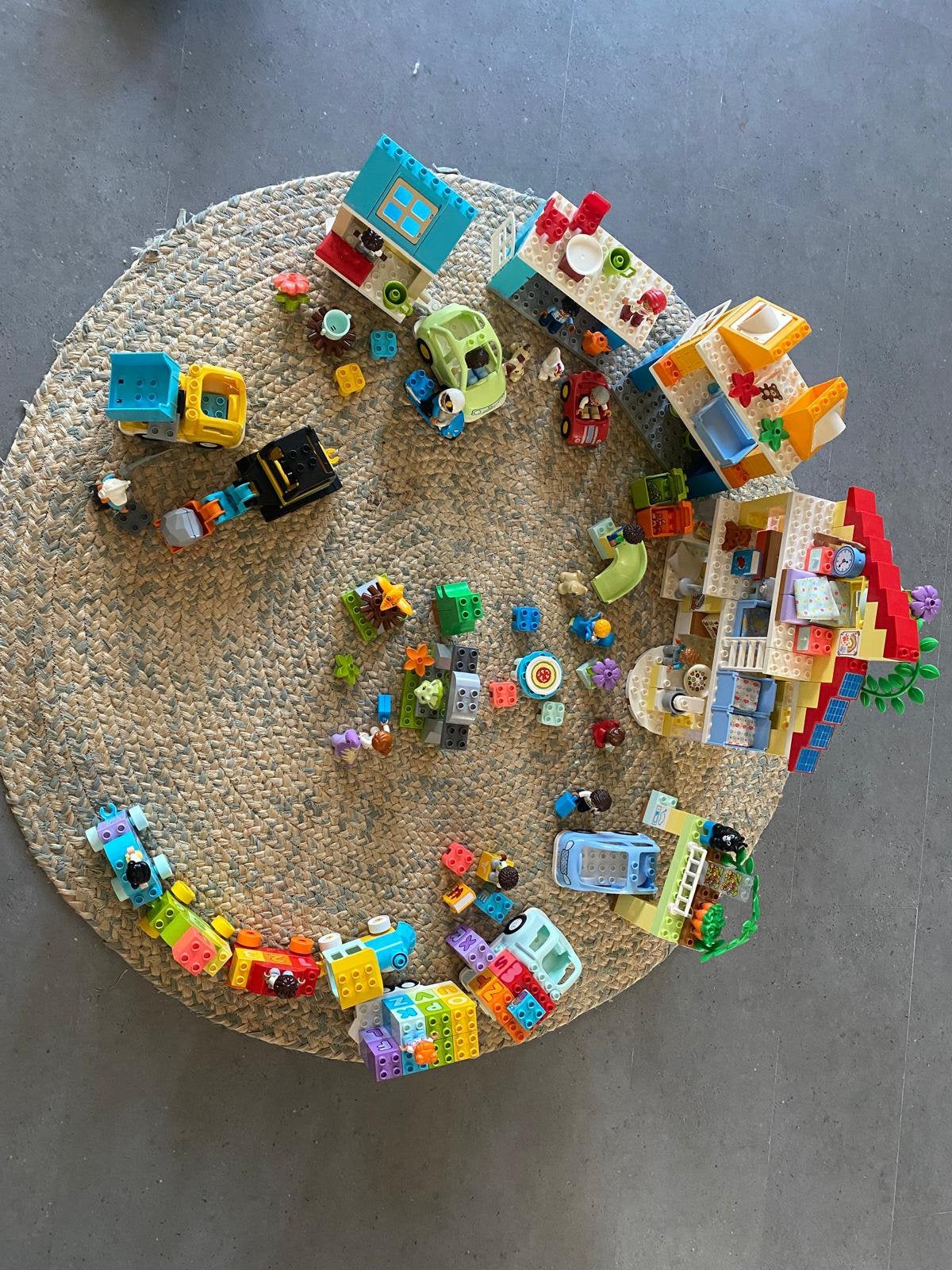 Verzameling duplo sets, Kinderen en Baby's, Speelgoed | Duplo en Lego, Gebruikt, Inclusief minifiguren, Ophalen of Verzenden, Duplo