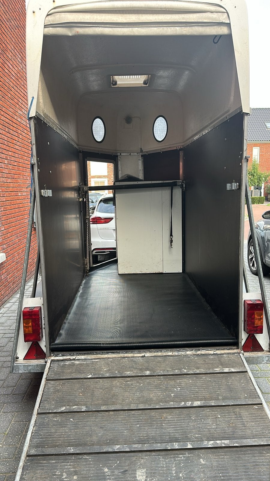 Rubberen vloermat voor oa 1.5 paardentrailer / garage. Nieuw, Ophalen, Zo goed als nieuw