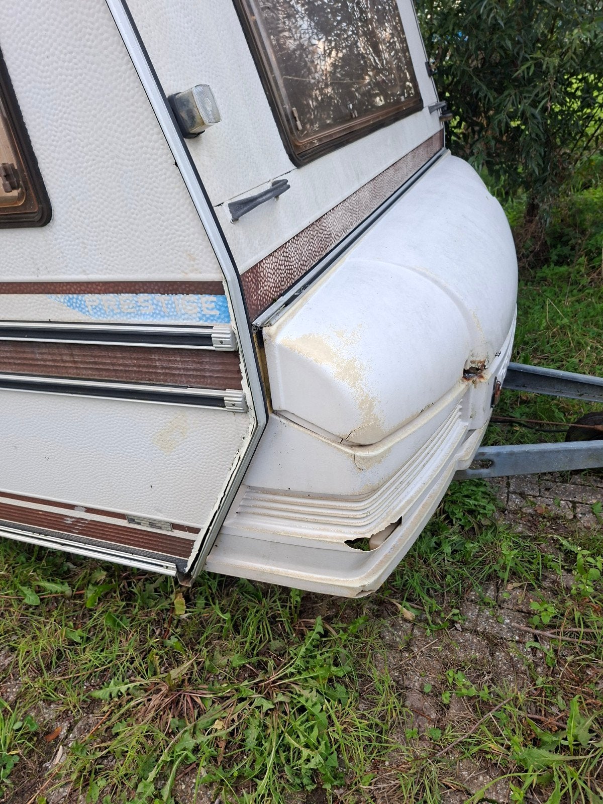 Foto 5 van onderdelen caravan opknappen zuipkeet