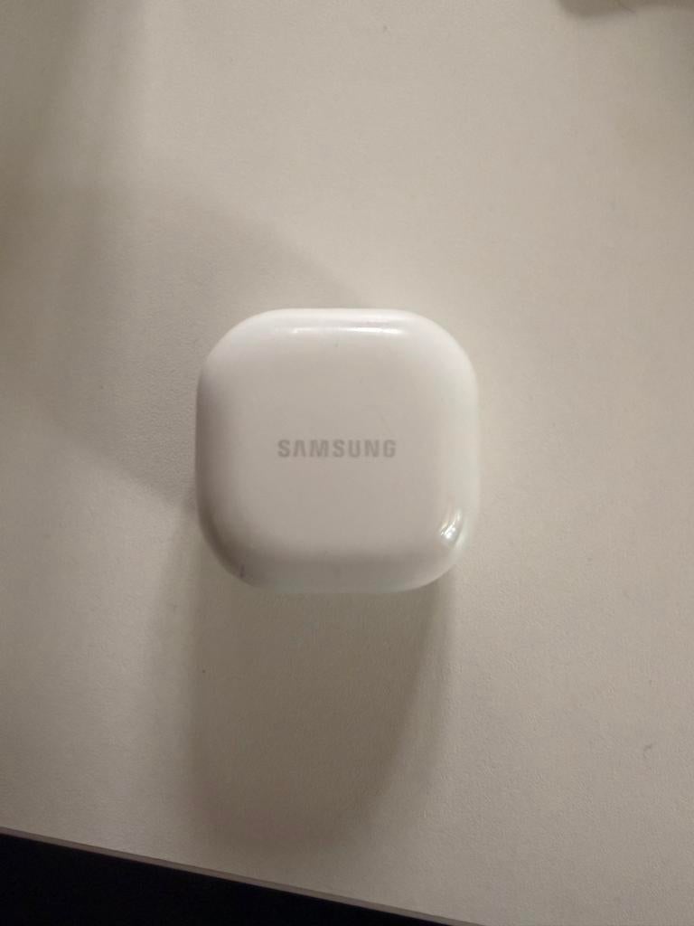 Samsung Buds - Draadloze oordopjes met oplaadcase, Ophalen, Zo goed als nieuw, Overige merken, Draadloos