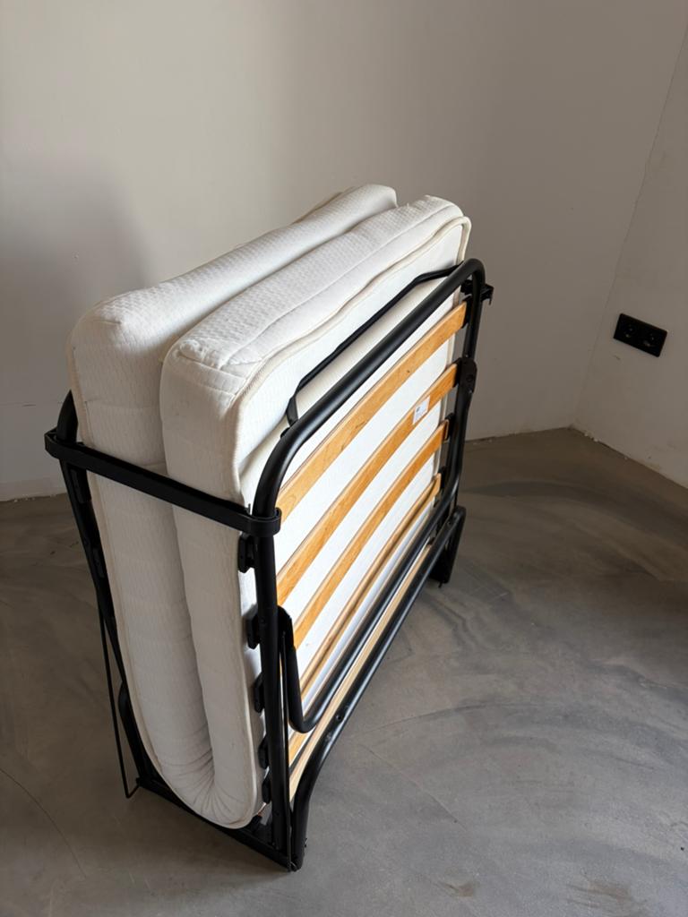 Logeerbed, inklapbaar inclusief matras, Ophalen, 90 cm, Eenpersoons, Zwart