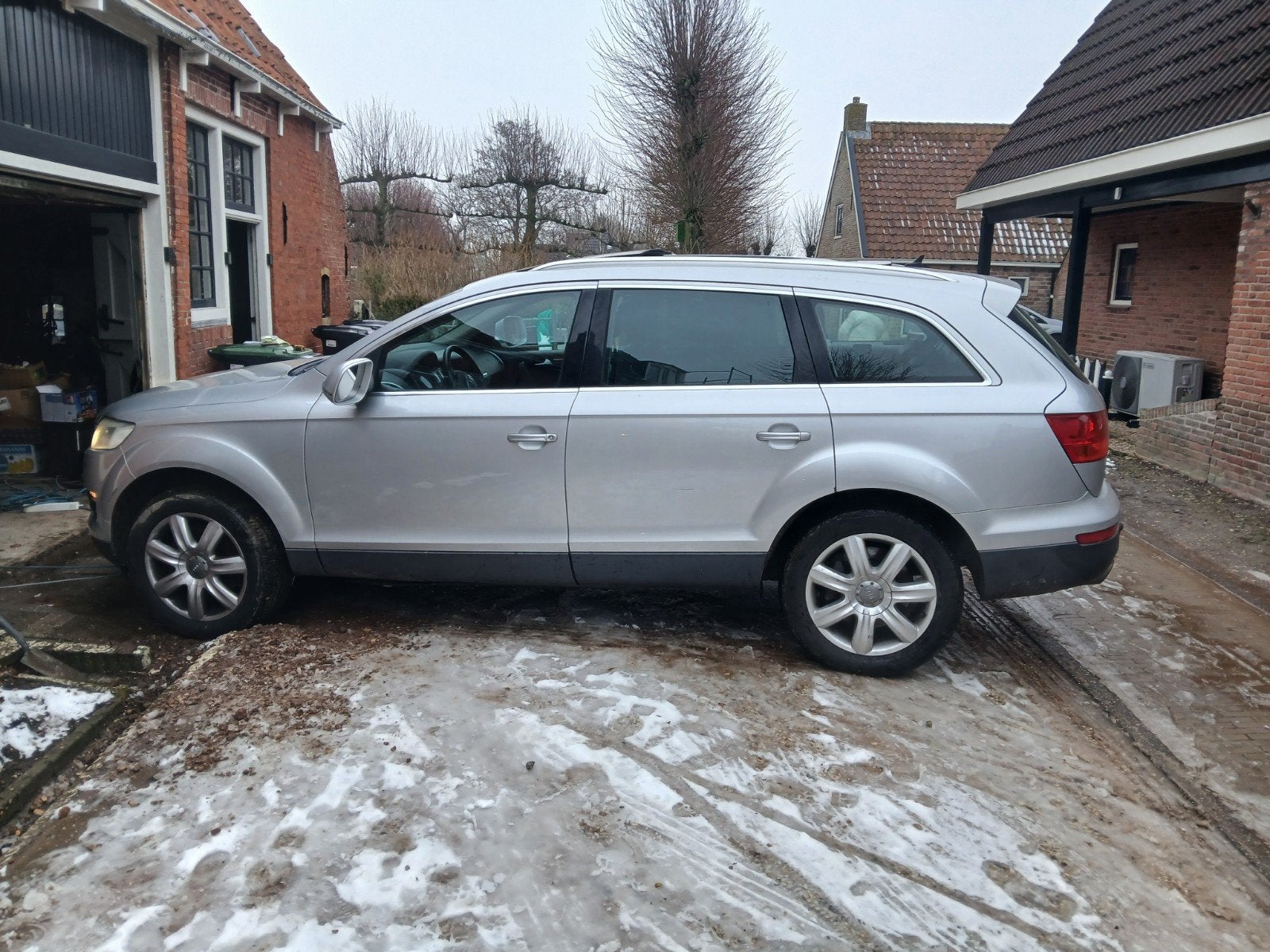 Audi Q7 4.2 V8  2007 Grijs met kapotte automaat., Auto's, Audi, Automaat, 8 cilinders, 2245 kg, 7 stoelen