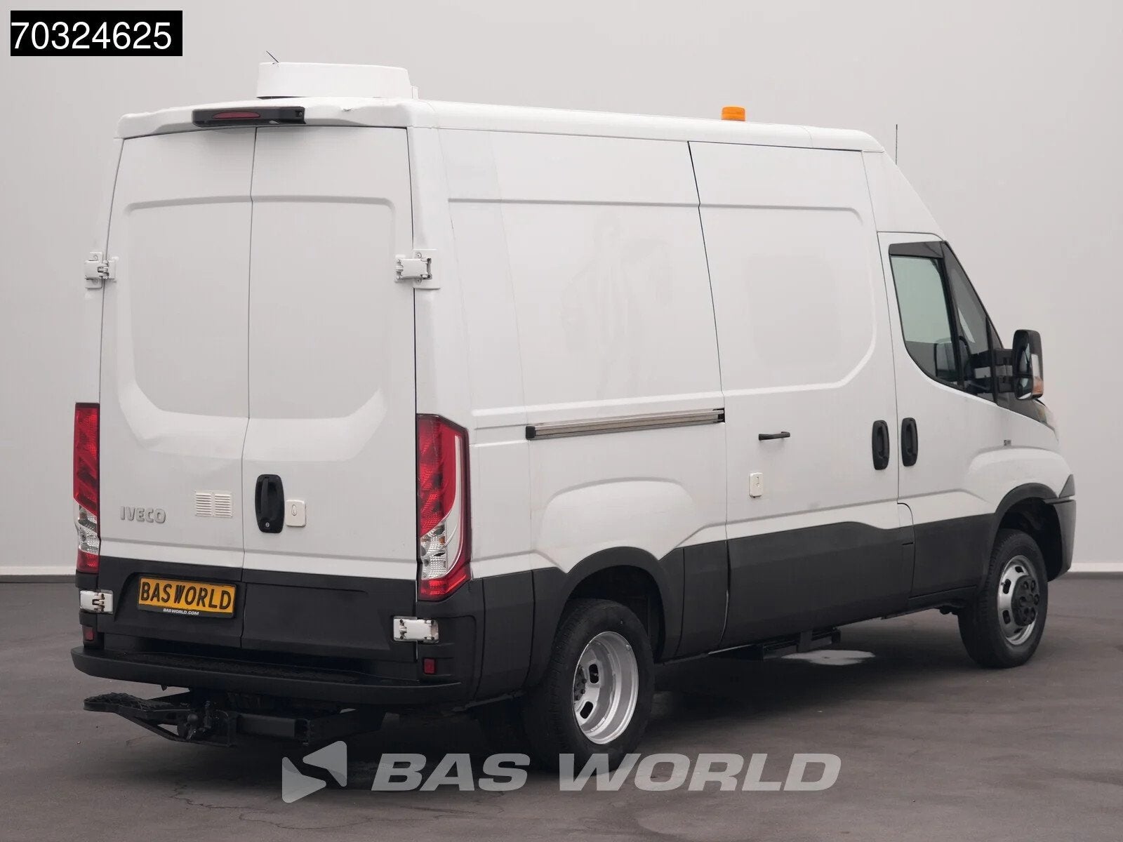 Iveco Daily 35C14 Dubbellucht L2H2 3,5t Trekhaak Airco Cruis, Auto's, Gebruikt, Euro 6, Iveco, Wit