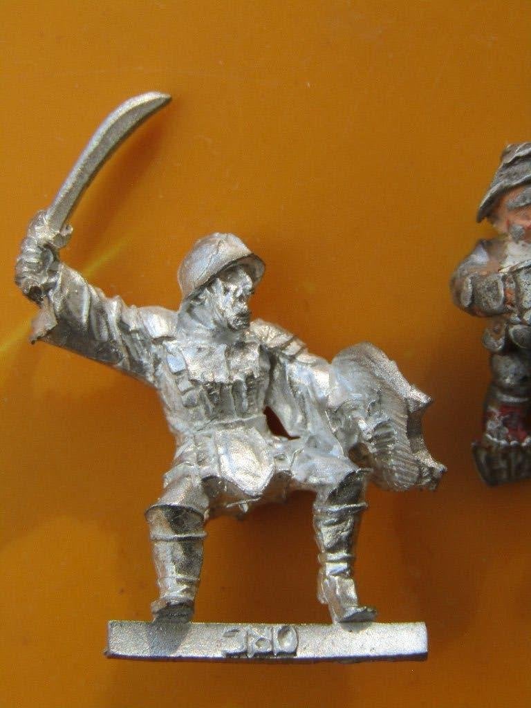 Mordor Orc Warriors (b), Ophalen of Verzenden, Zo goed als nieuw, Lord of the Rings, Figuurtje(s)