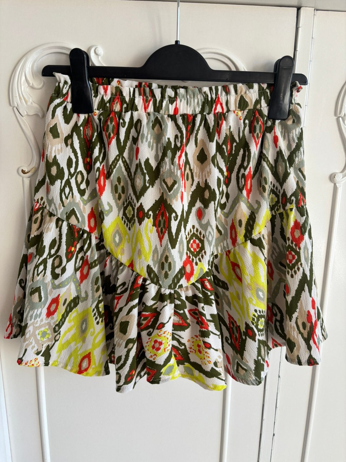 Nieuw Ibiza rokje met broekje erin merk Lizzy Lou maat S, Kleding | Dames, Rokken, Overige kleuren, Nieuw, Ophalen of Verzenden