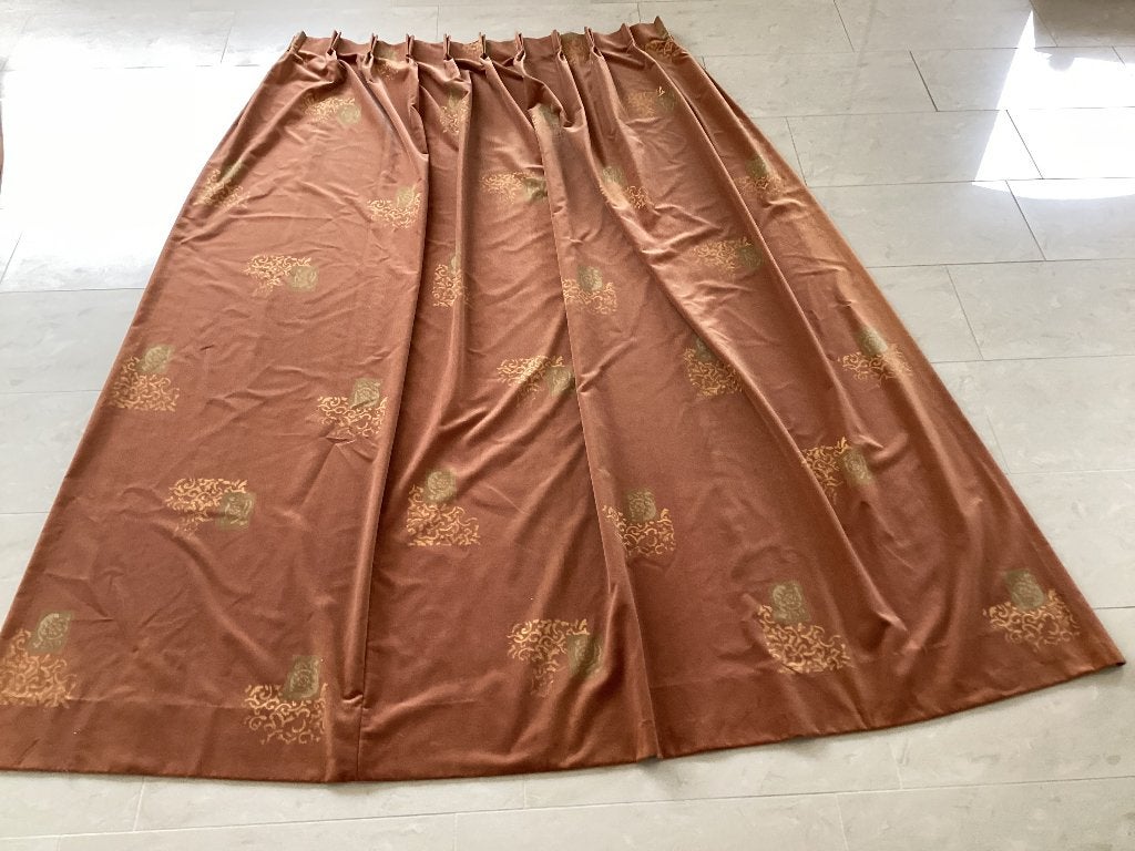 Gordijnen 2 x 110 bij 210  velours bruin cognac, Ophalen, Gebruikt, Bruin, Fluweel