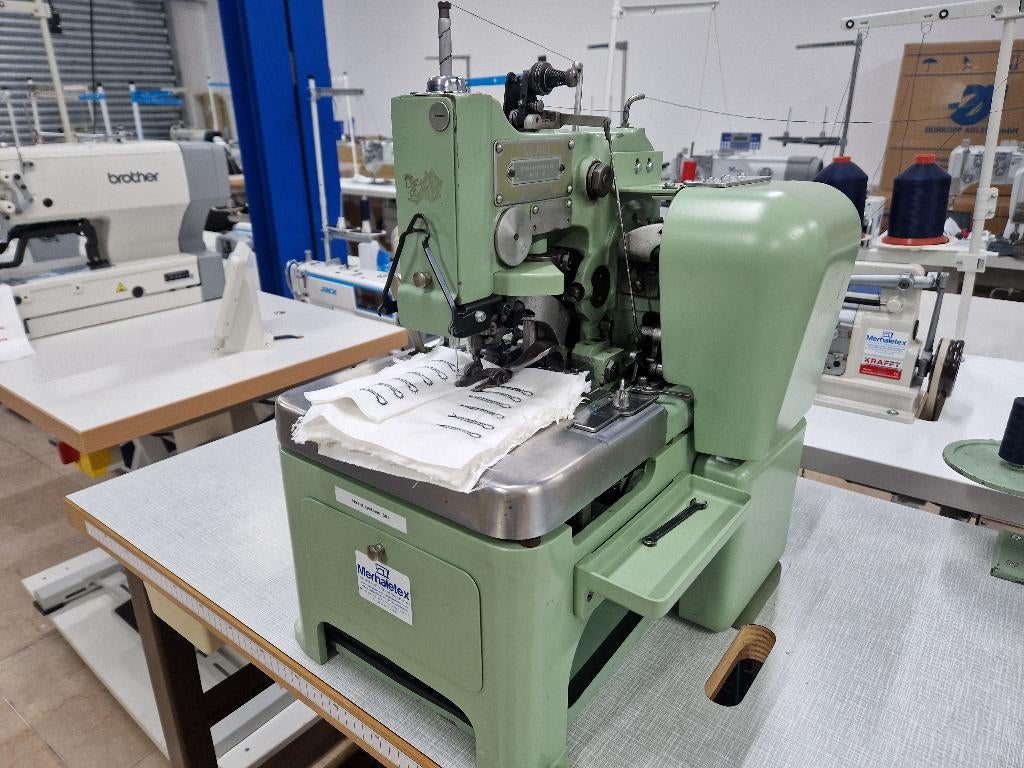 reece 101 oogknoopgaten machine zo goed als nieuw, Hobby en Vrije tijd, Naaimachines en Toebehoren, Zo goed als nieuw, Lockmachine