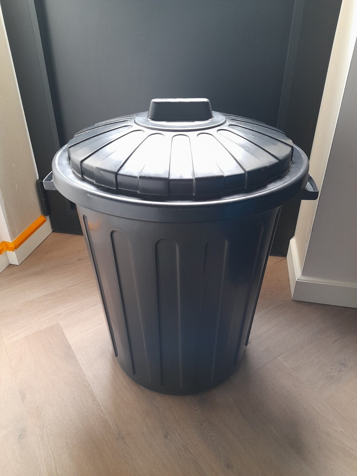 izgs look a like Jaren 30 vuilnisbak prullenbak 70 liter, Ophalen, 50 – 75, Kunststof, Nieuw