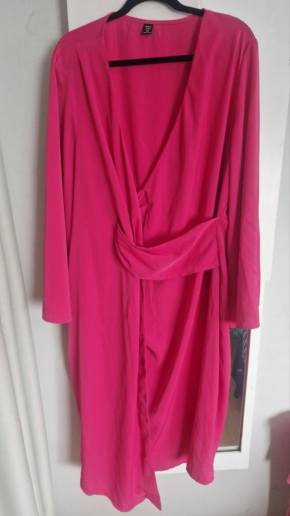 Zgan fuchsia roze jurk maat 54, Kleding | Dames, Grote Maten, SHEIN, Ophalen of Verzenden, Zo goed als nieuw, Roze