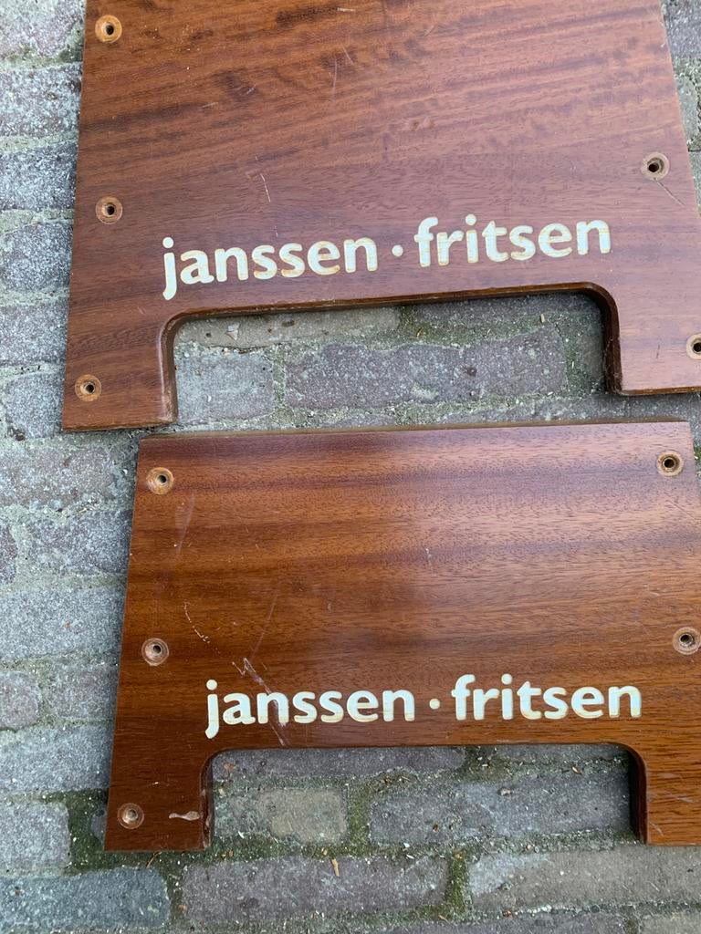 Houten Naambordje janssen fritsen oude turnkast, Verzamelen, Retro, Ophalen, Huis en Inrichting