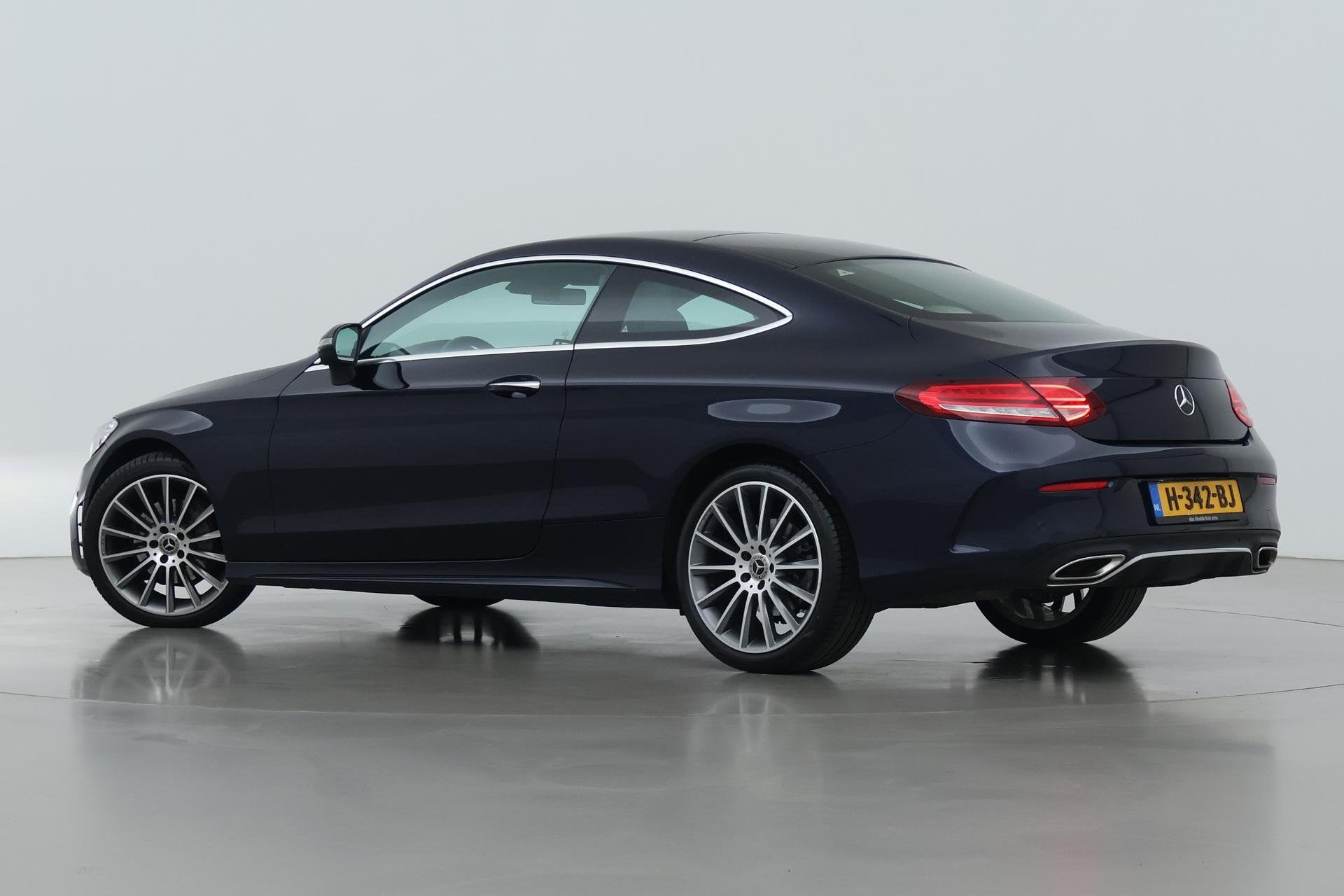 Mercedes-Benz C-klasse Coupé 180 Premium Plus Pack | Luchtv, Auto's, Automaat, Bedrijf, 1455 kg, C-Klasse