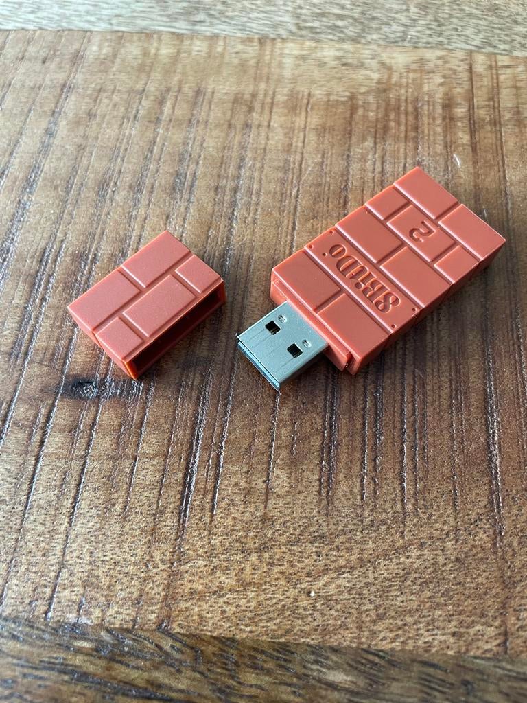 8BitDo Wireless Adapter 2 - Verbind je controllers draadloos, Nintendo, Ophalen of Verzenden, Zo goed als nieuw, 8BitDo