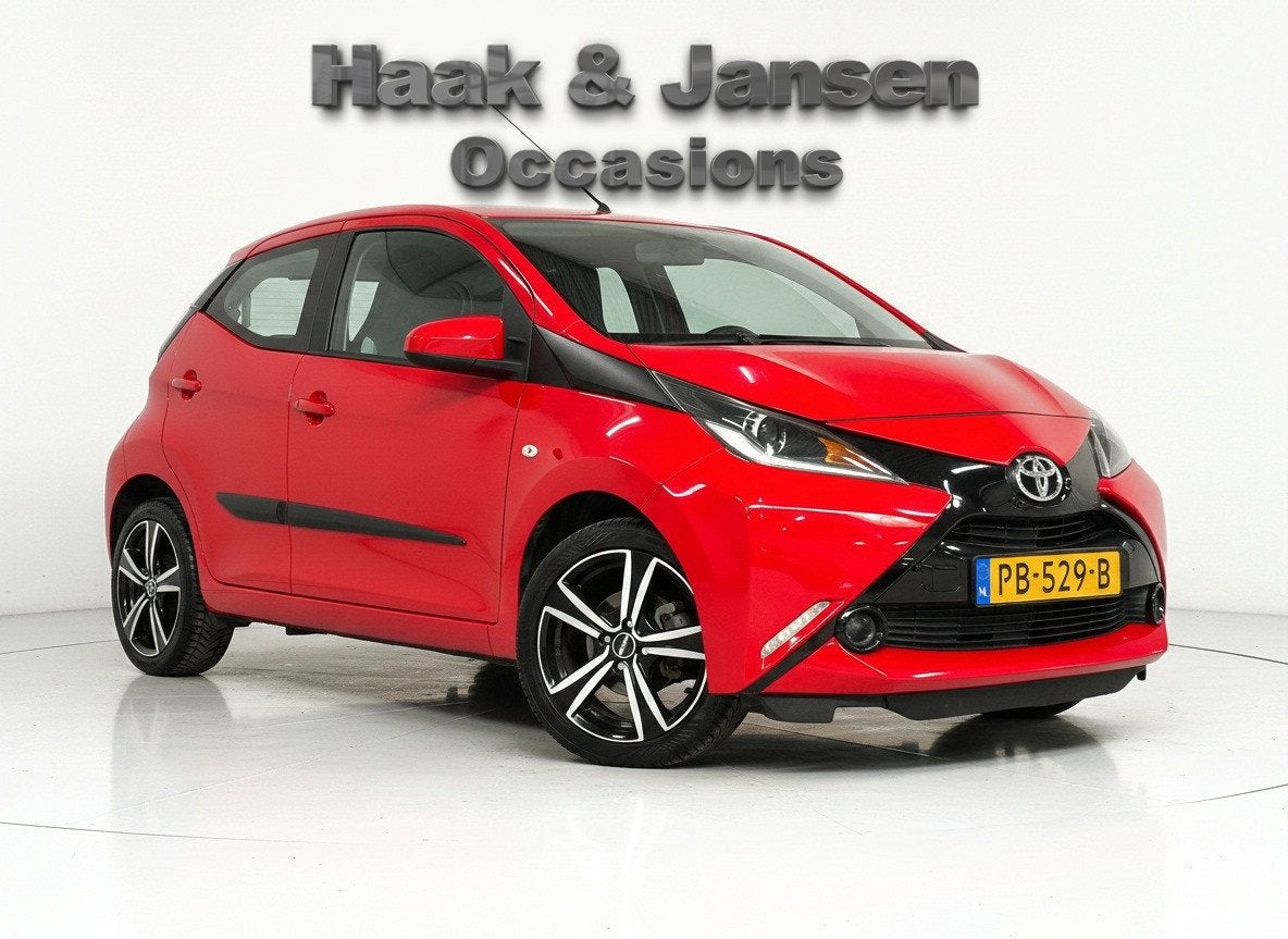 Toyota Aygo 1.0 VVT-i x - Infotainment - Camera - Airco, Auto's, Voorwielaandrijving, Gebruikt, Euro 6, Start-stop-systeem