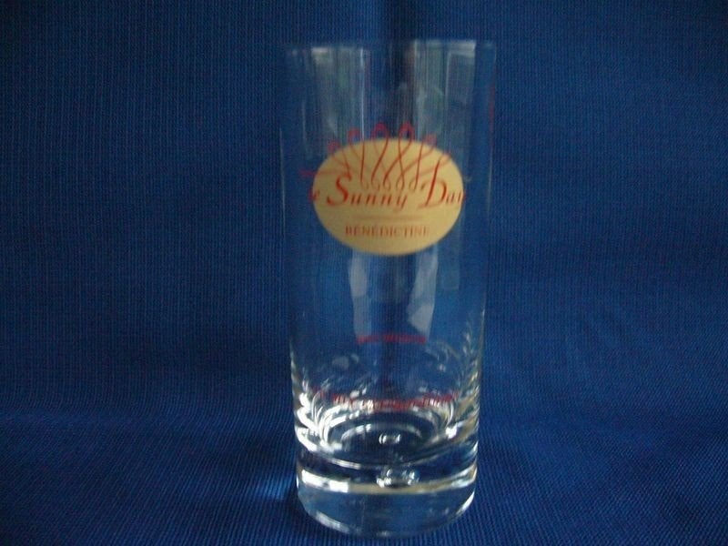 le Sunny Day Benetdictine glas nooit gebruikt, Ophalen of Verzenden