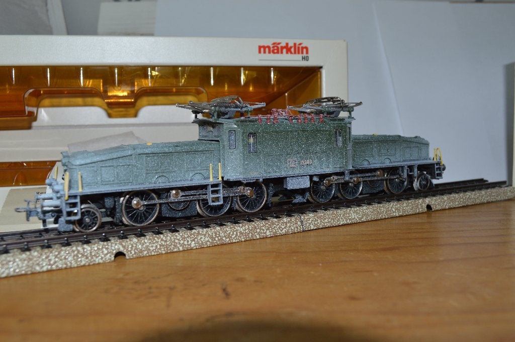 Märklin 3359 : originele eerste besneeuwde  krokodil, Hobby en Vrije tijd, Modeltreinen | H0, Wisselstroom, Locomotief, Ophalen of Verzenden