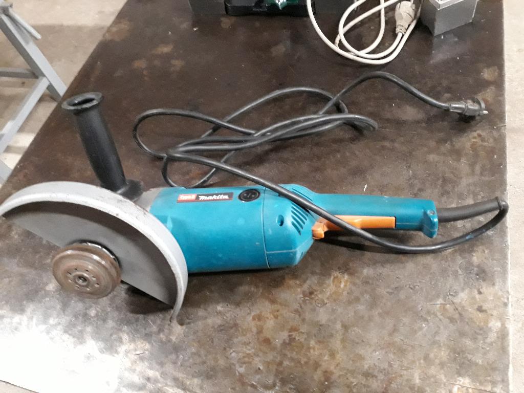 Zware slijptol, haakse slijper Makita 230 mm, Ophalen, Gebruikt, 1000 watt of meer, Haakse handslijpmachine