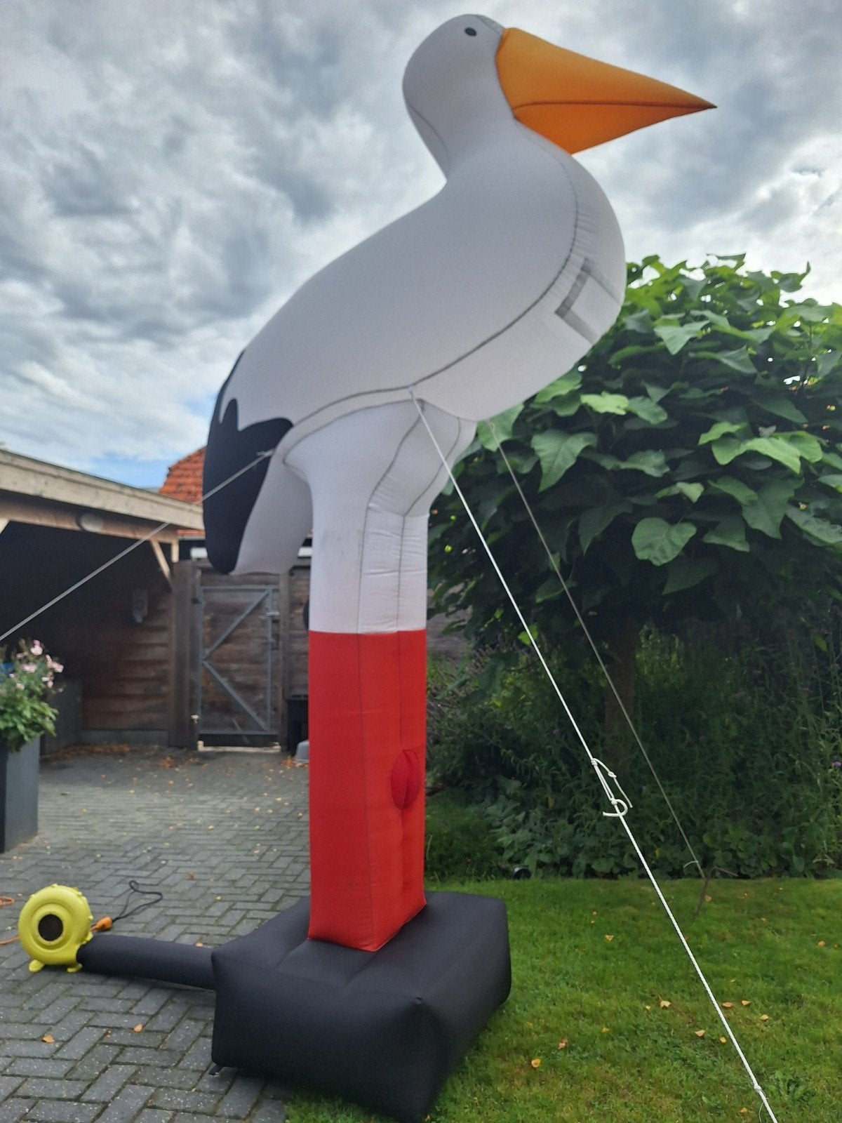 Grote opblaas ooievaar van 3 meter te huur., Ophalen, Geboorte of Huwelijk