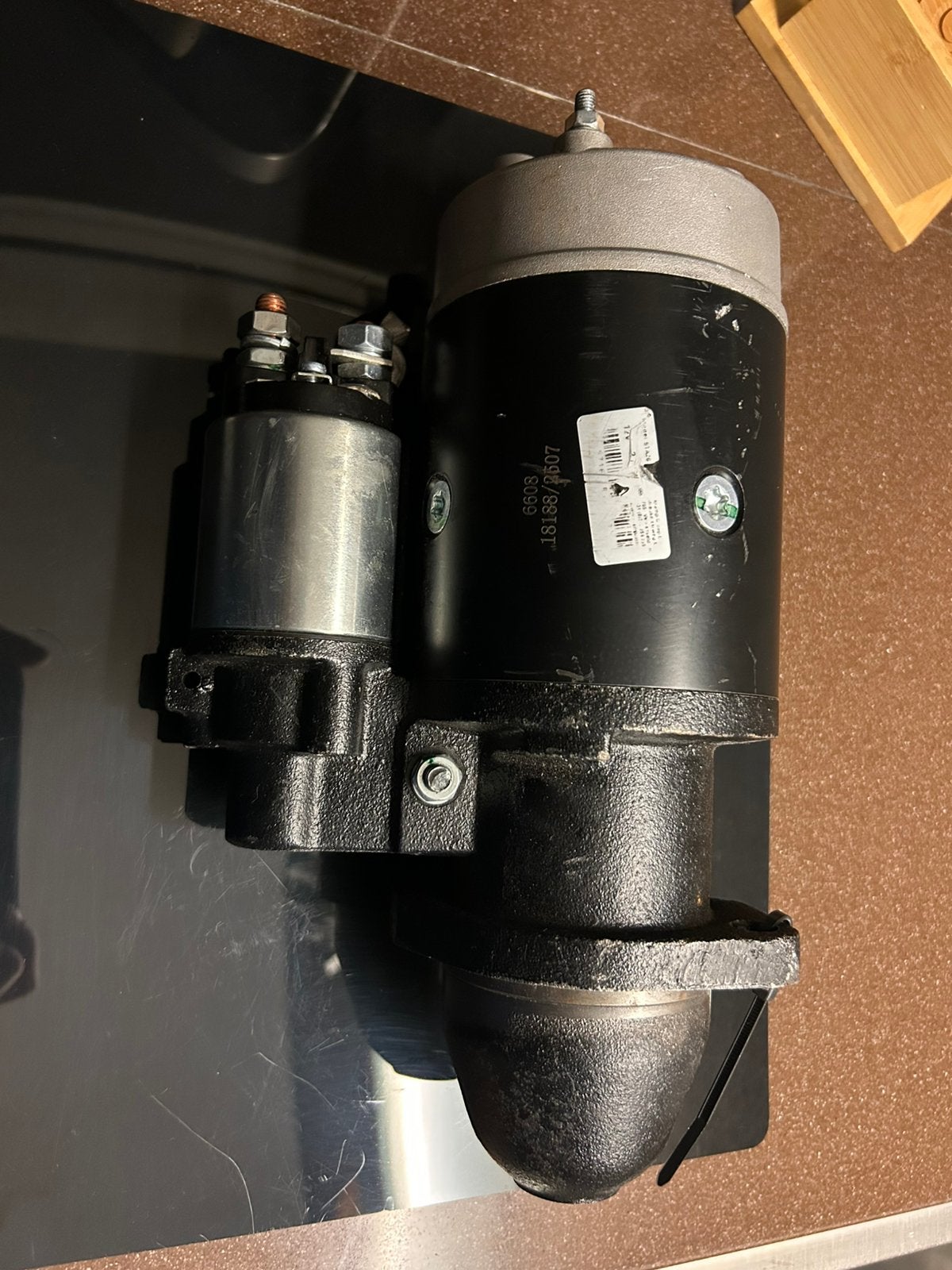 Startmotors 2.7 kW nieuw, Ophalen of Verzenden, Zo goed als nieuw, 1800 rpm of meer